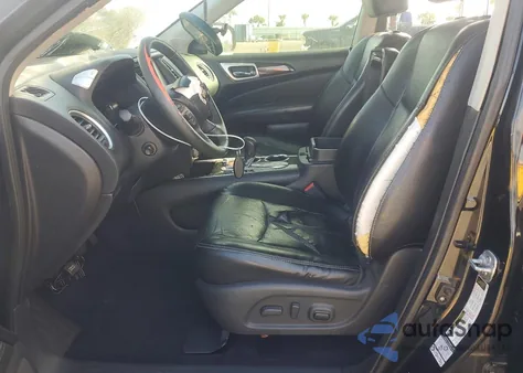 2015 Nissan Pathfinder S z USA, uszkodzony, nr VIN 5N1AR2MN0FC613492